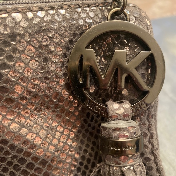 Limited Edition Michael Kors Gunmetal Metallic Cosmetic Clutch Bag - Picture 4 of 15